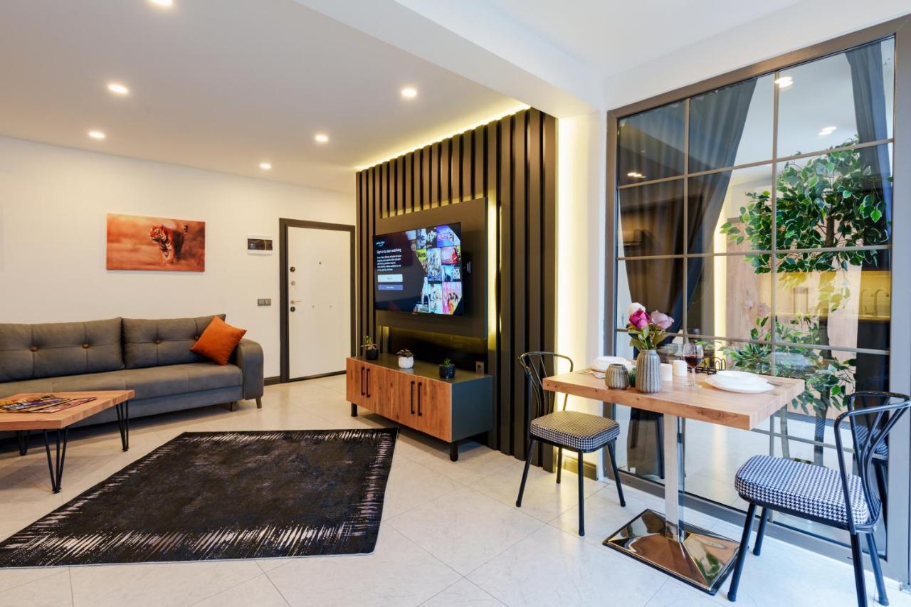 Mrt Suites Lara Antalya Exteriör bild