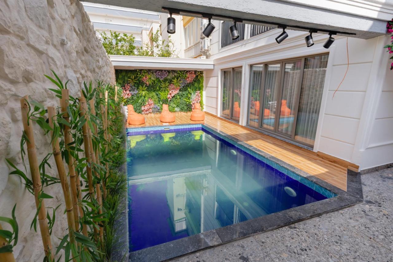 Mrt Suites Lara Antalya Exteriör bild