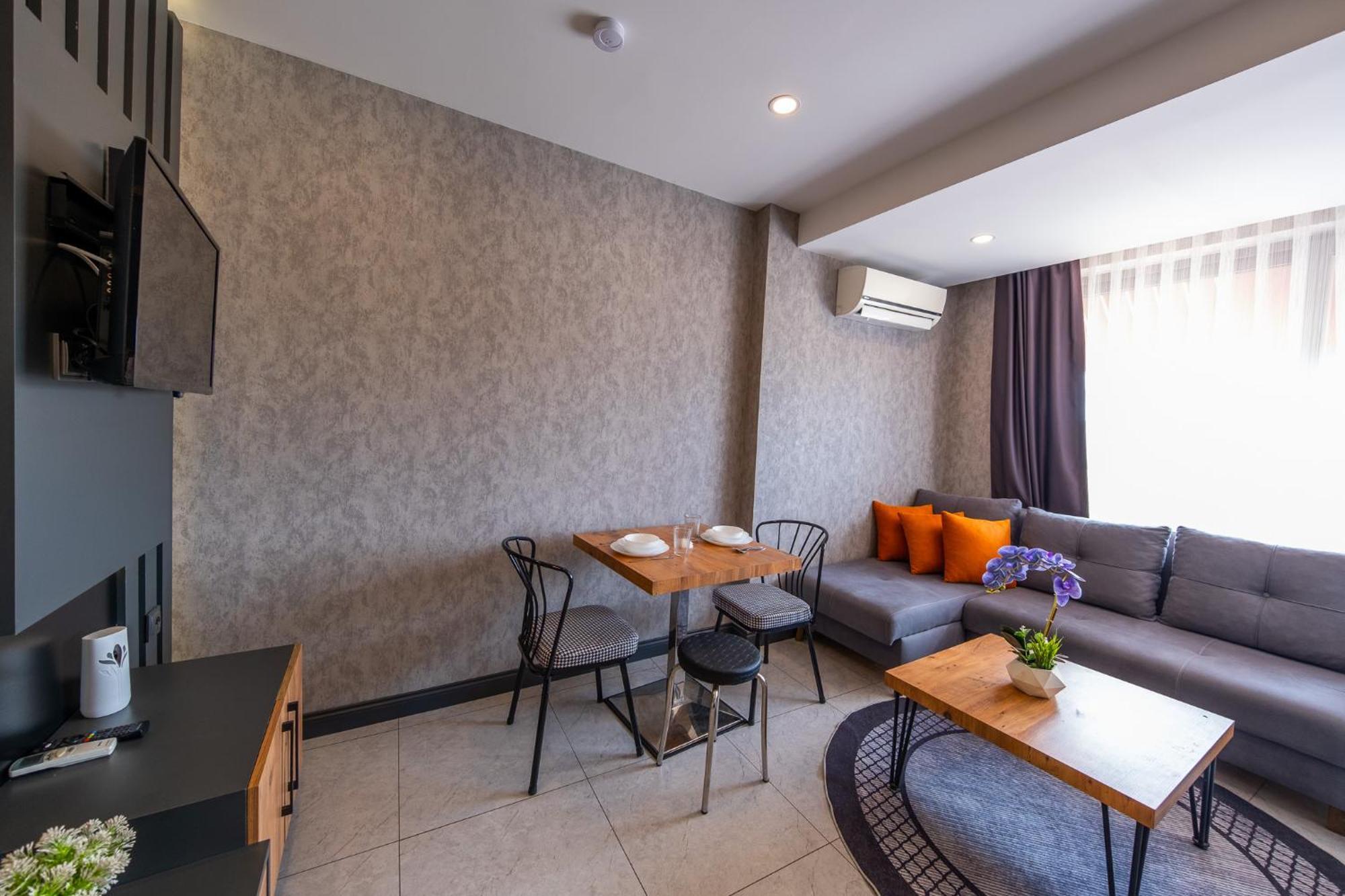 Mrt Suites Lara Antalya Exteriör bild