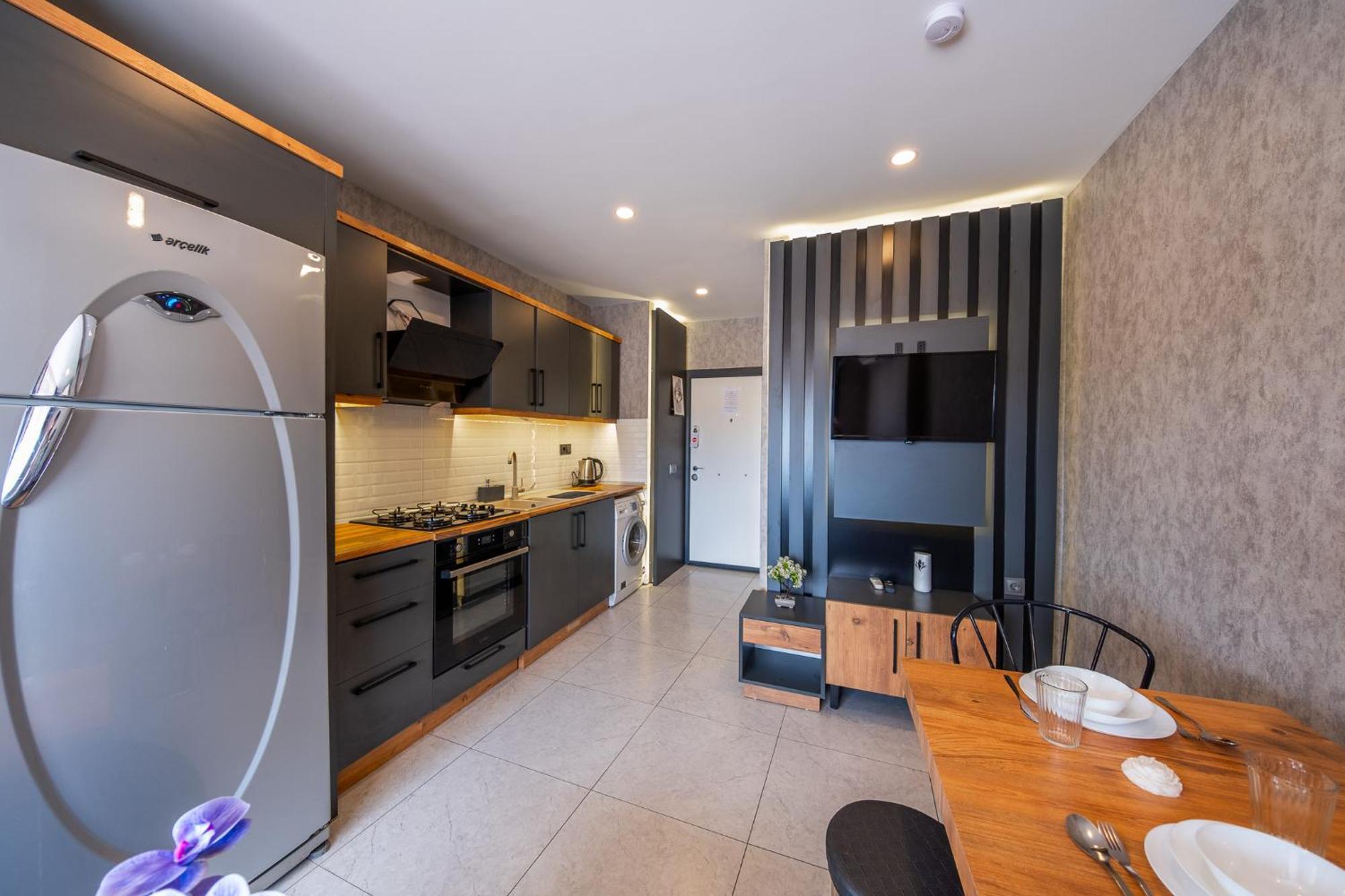 Mrt Suites Lara Antalya Exteriör bild