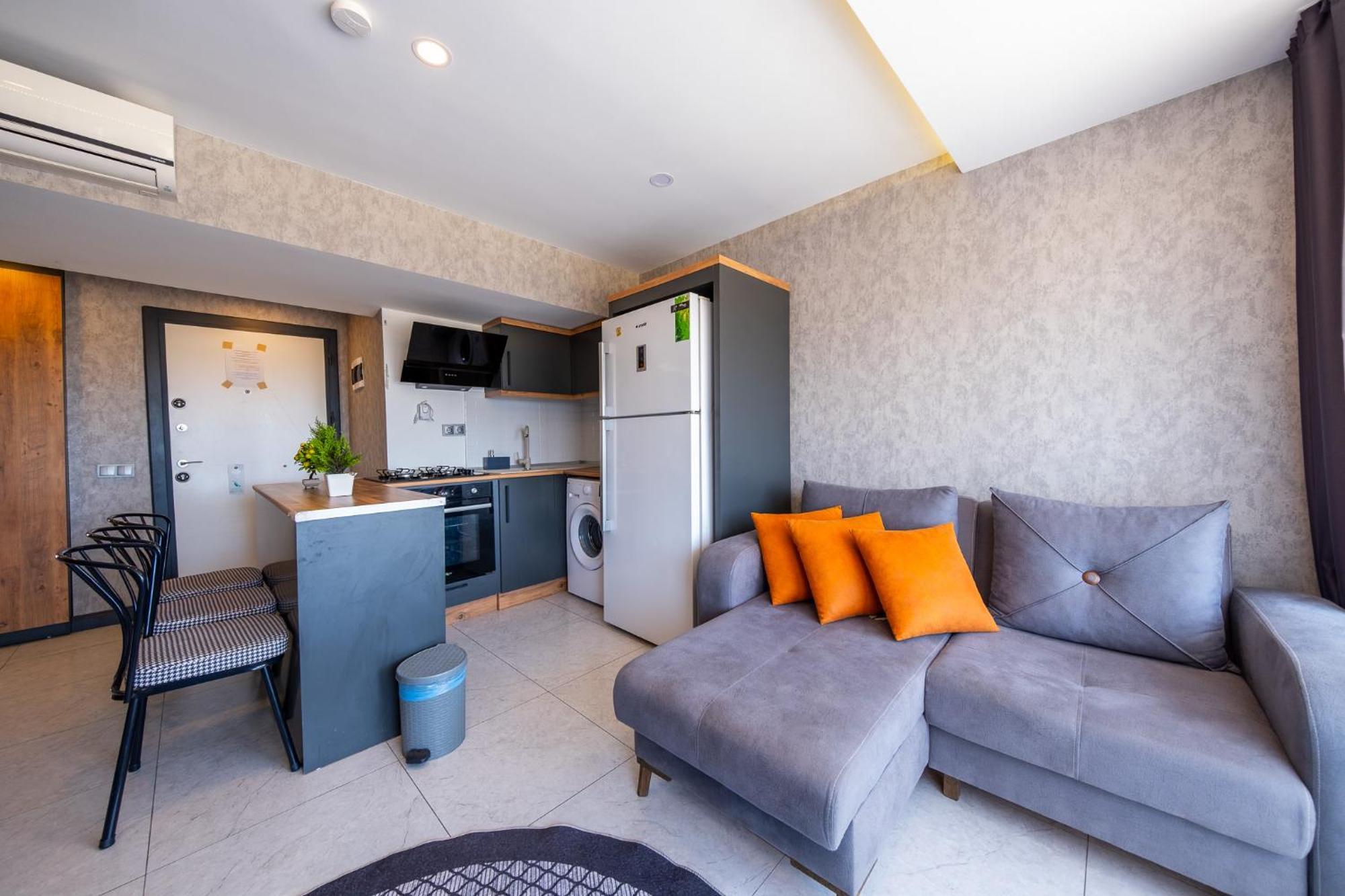 Mrt Suites Lara Antalya Exteriör bild