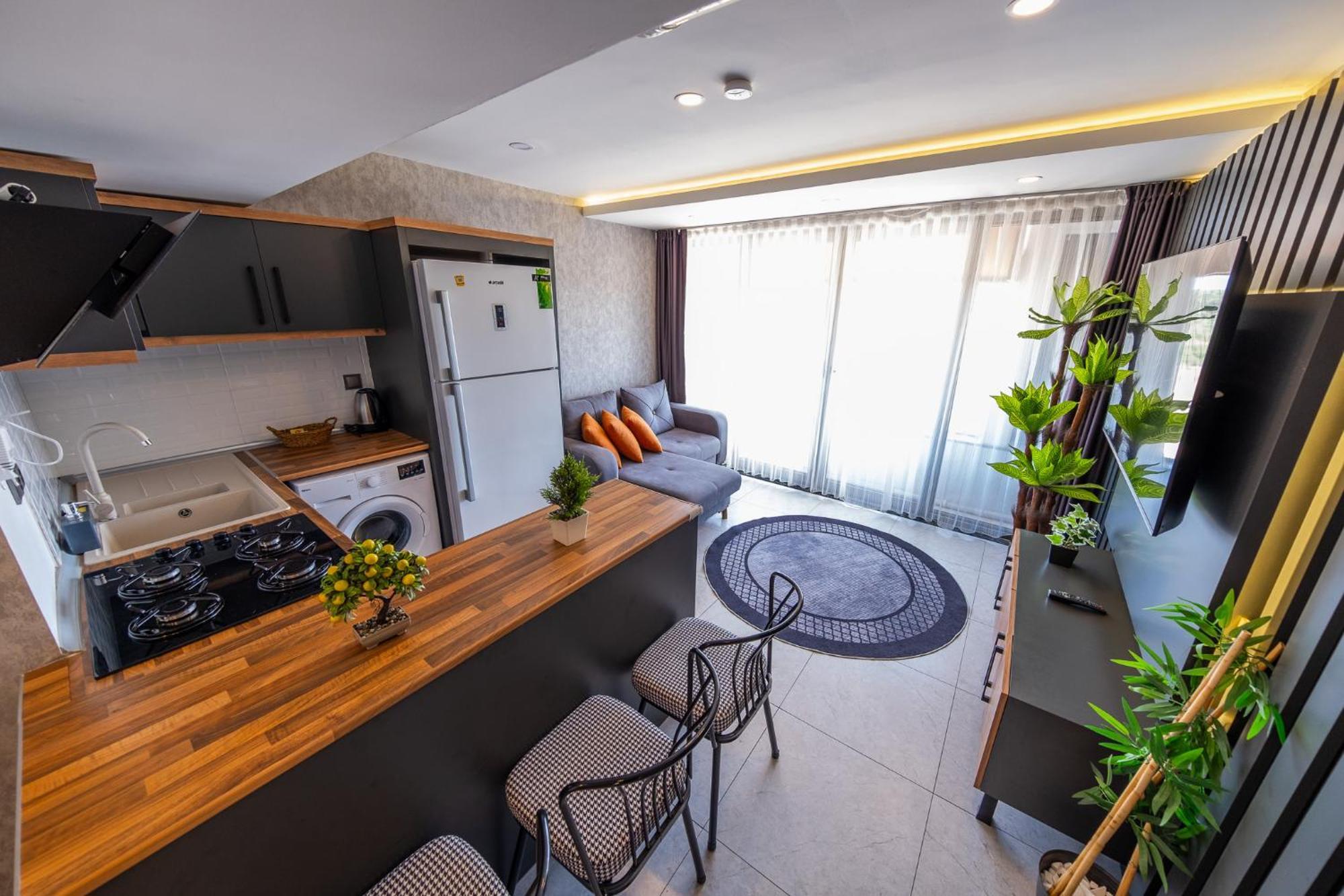 Mrt Suites Lara Antalya Exteriör bild