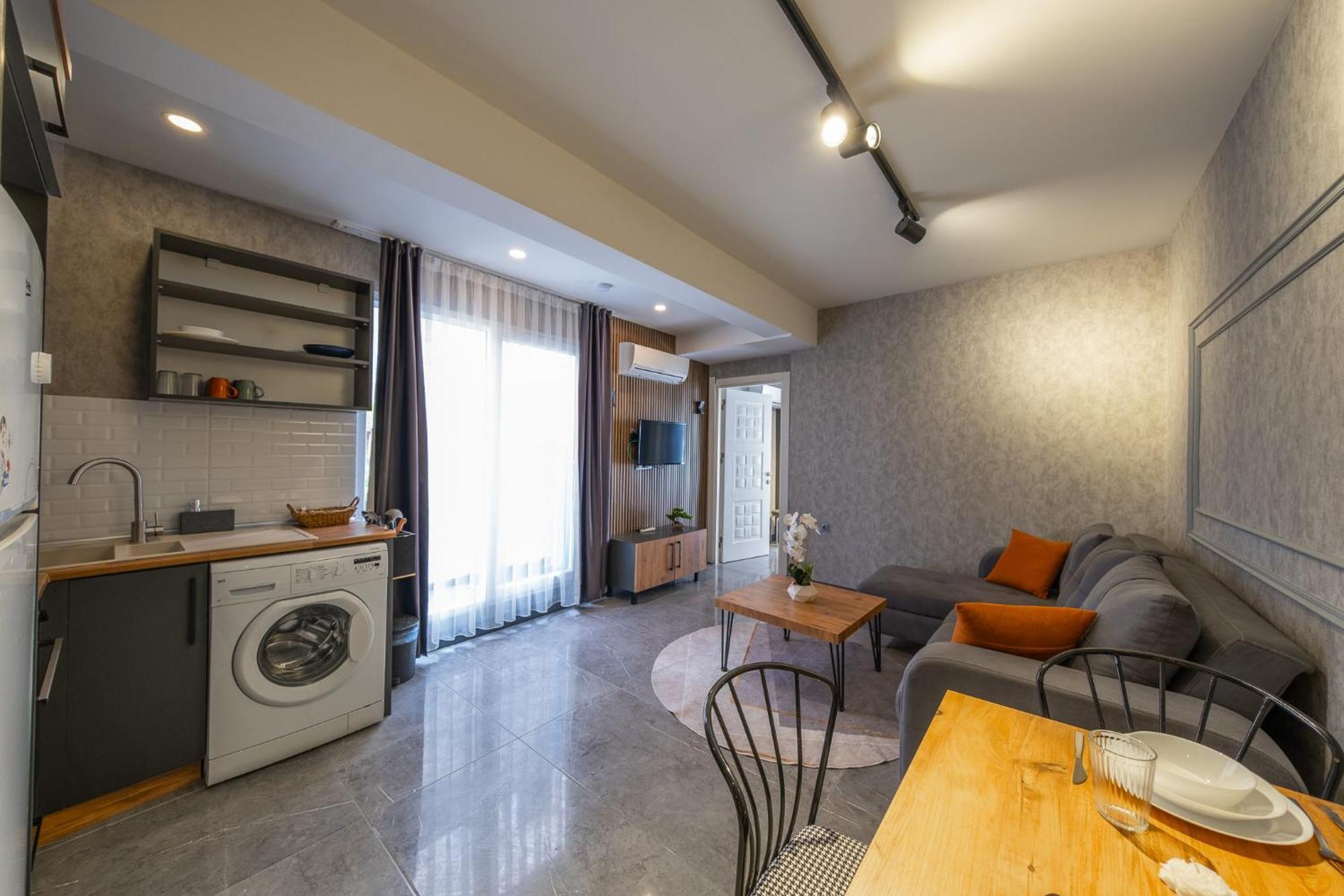 Mrt Suites Lara Antalya Exteriör bild