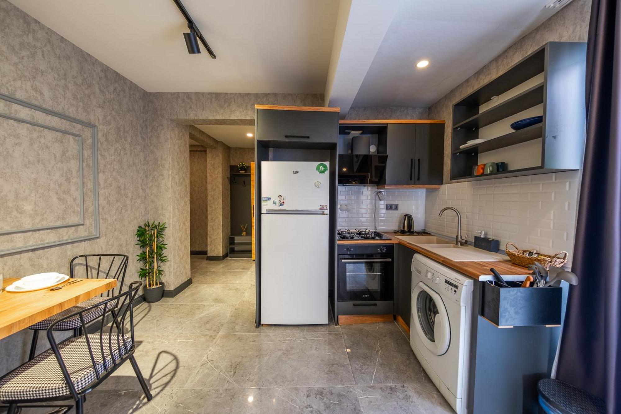 Mrt Suites Lara Antalya Exteriör bild