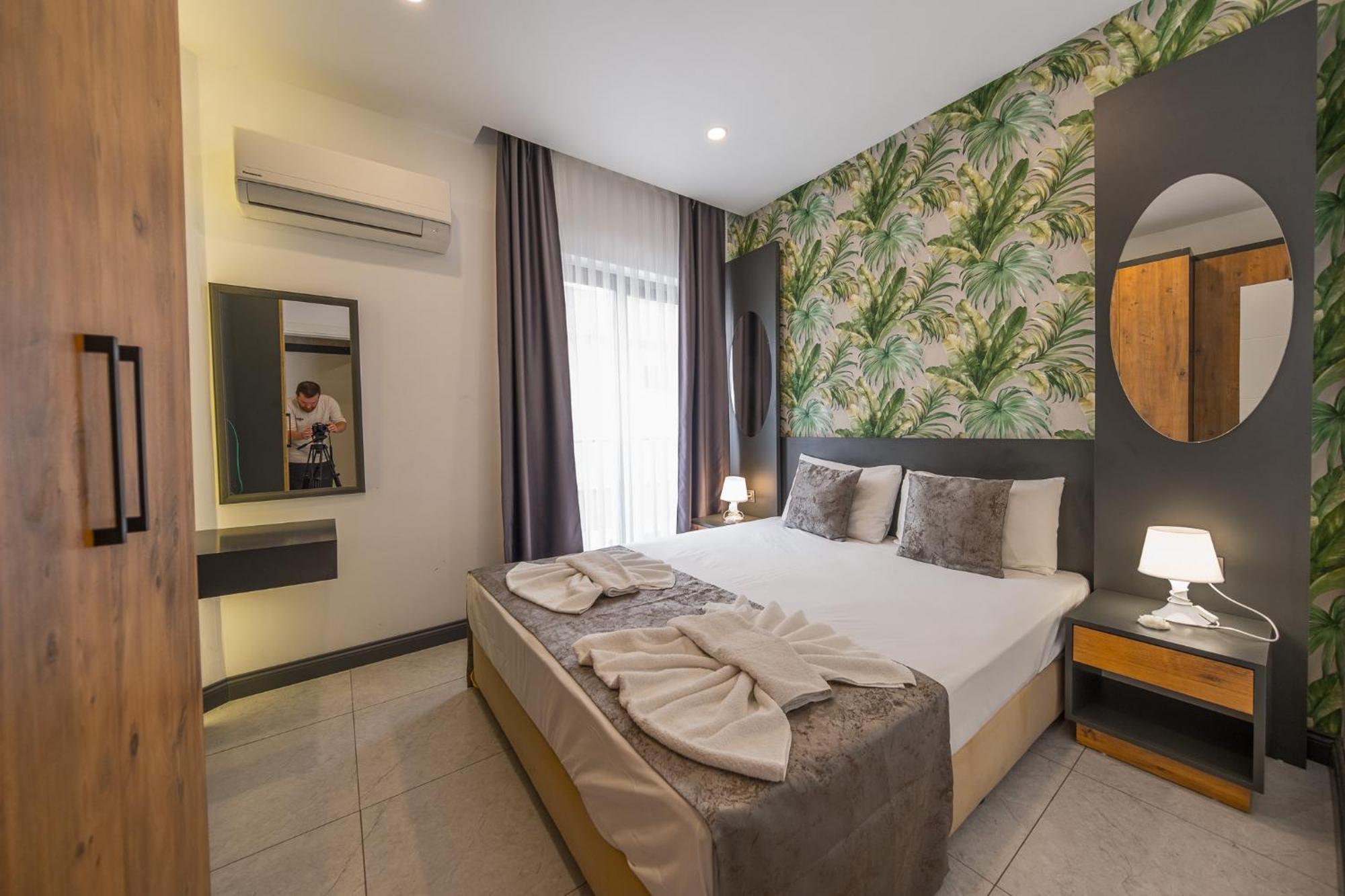 Mrt Suites Lara Antalya Exteriör bild