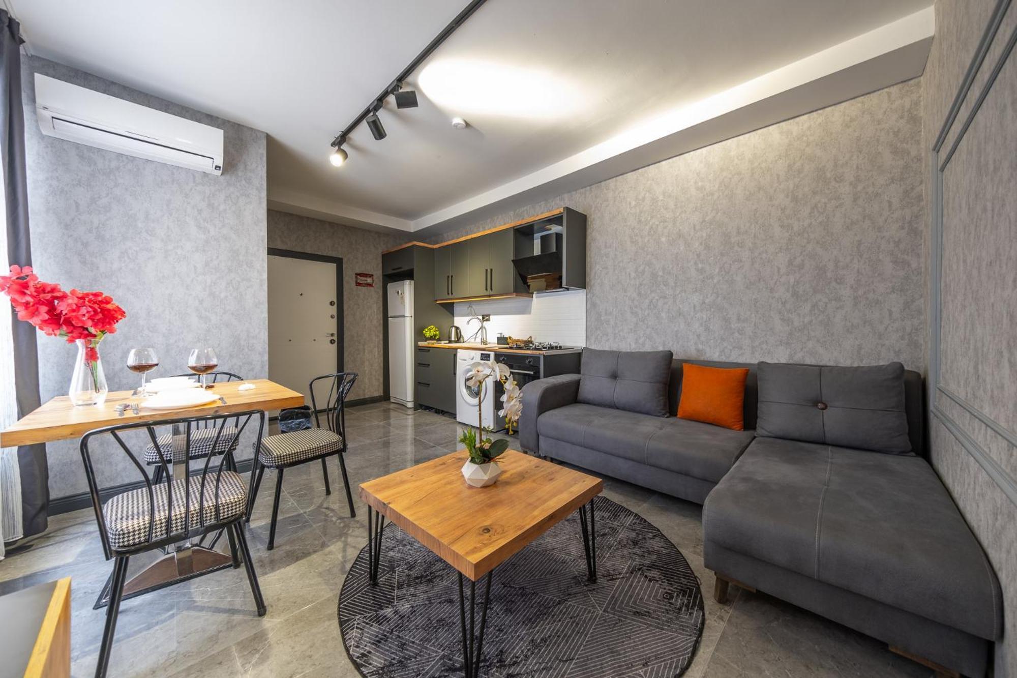 Mrt Suites Lara Antalya Exteriör bild