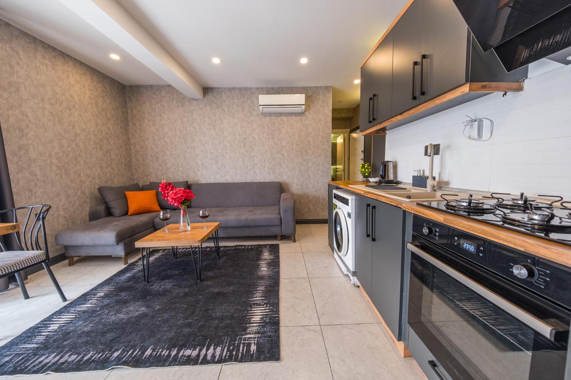 Mrt Suites Lara Antalya Exteriör bild