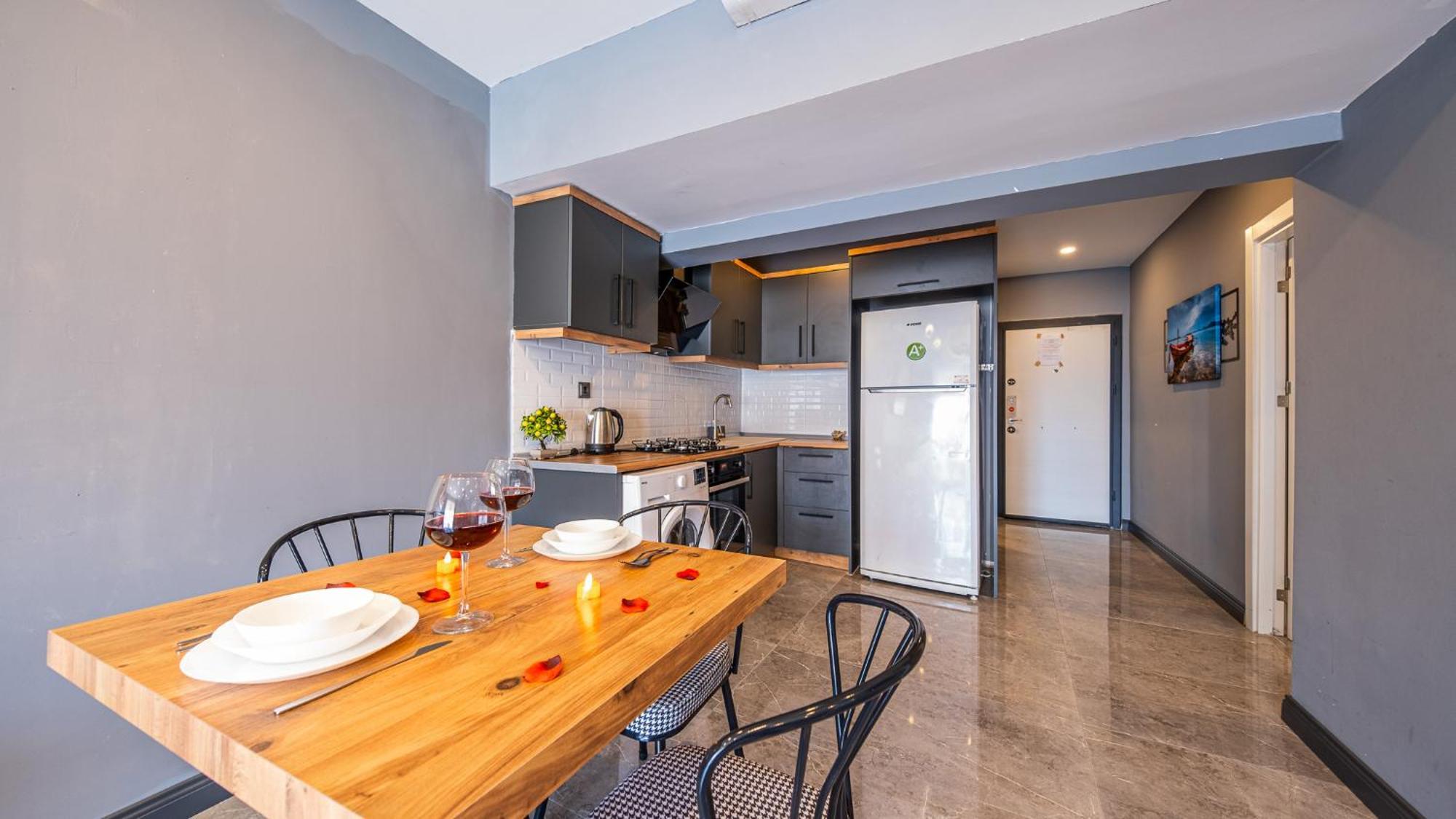 Mrt Suites Lara Antalya Exteriör bild