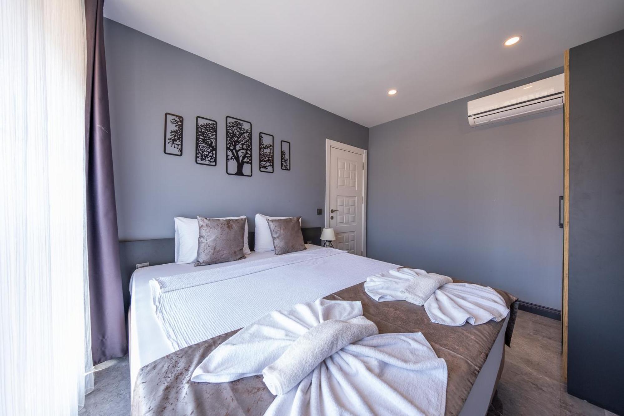 Mrt Suites Lara Antalya Exteriör bild