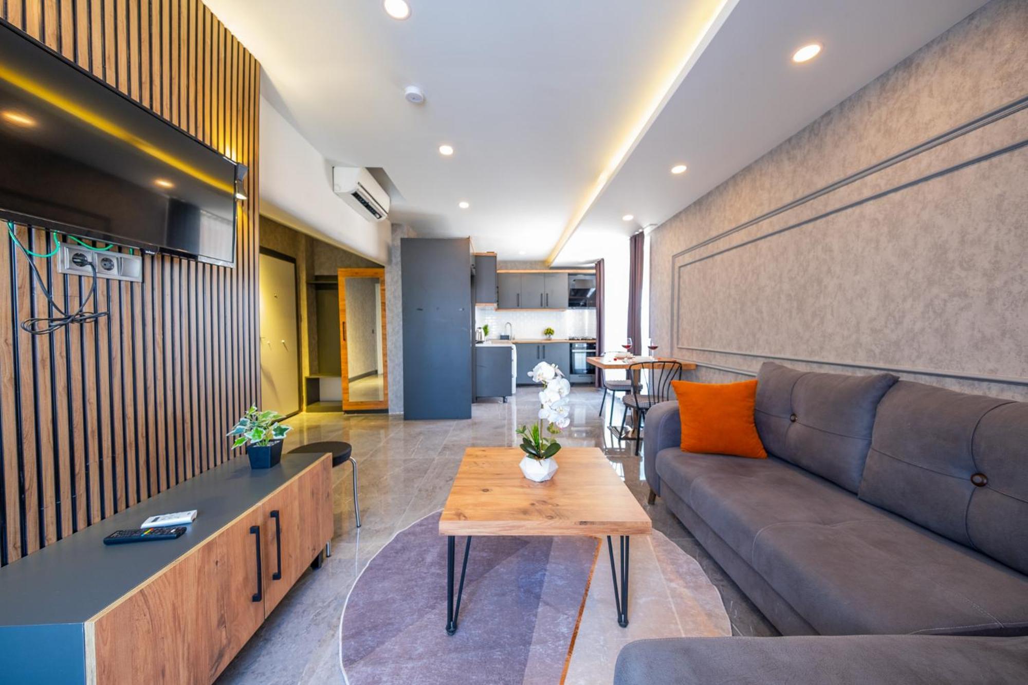Mrt Suites Lara Antalya Exteriör bild