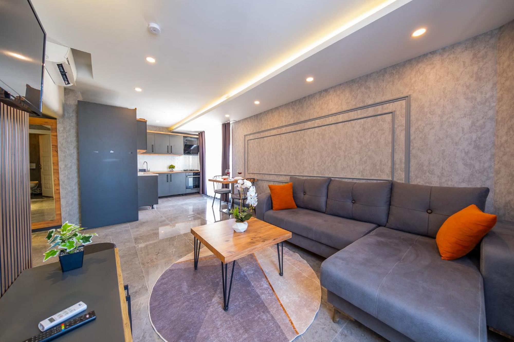 Mrt Suites Lara Antalya Exteriör bild